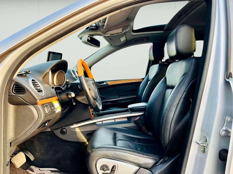 2007 Mercedes-Benz GL-Class GL 550 4Matic CLEAN CAR Silver Black