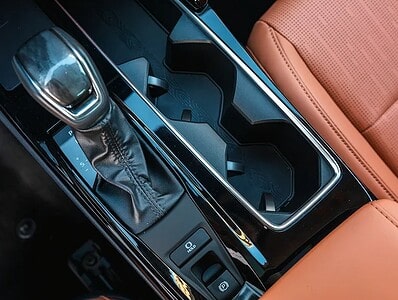 2024 Toyota Camry GLX Hybrid Sedan White Tan