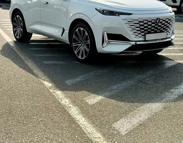 2025 Changan UNI-K Platinum 2.0L Turbo AWD Petrol White Tan