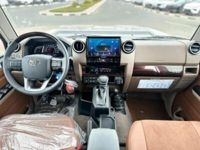 2025 Toyota Land Cruiser 70 DX 4.0L A/T Grey Brown GCC Specs