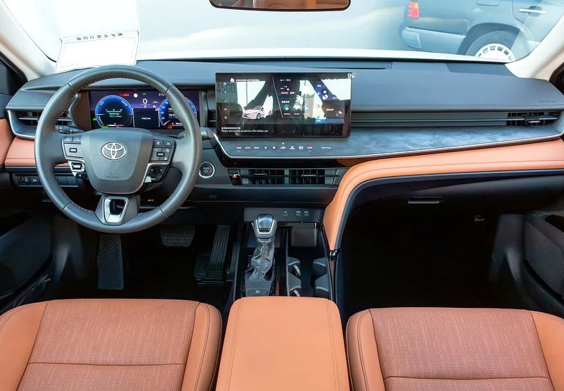 2024 Toyota Camry GLX Hybrid Sedan White Tan