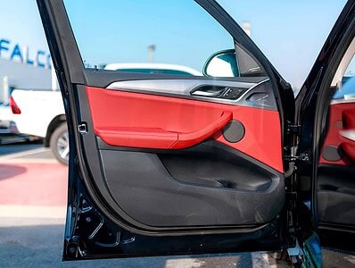 2025 BMW iX3 MSport Electric 80 - 90 kWh 450 - 550 KM Black Red