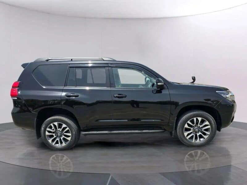Toyota Land Cruiser Prado 2021 2.8 litre 4 Cylinder Right Hand Drive Black