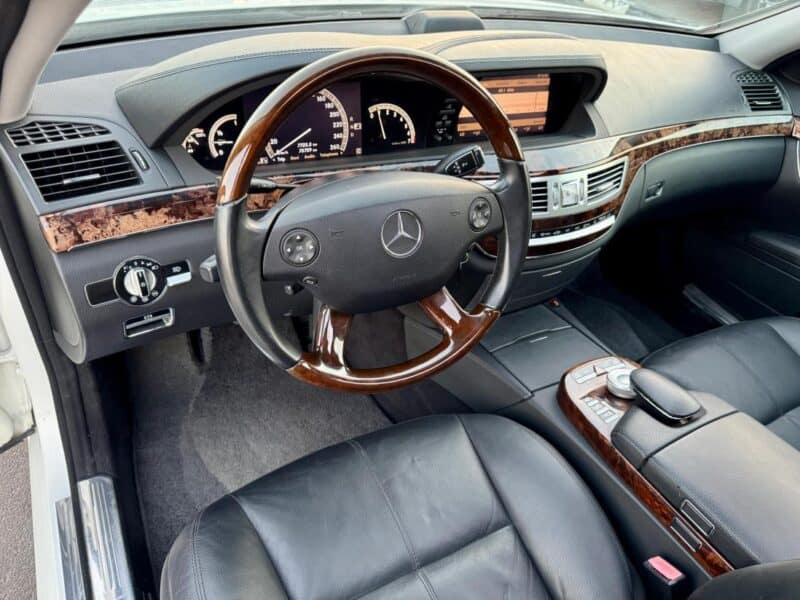 2006 Mercedes-Benz S 350 3.5-liter V6 Engine White Black
