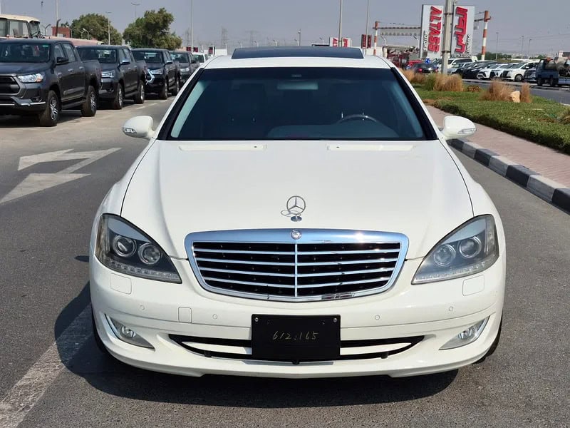 2006 Mercedes-Benz S-Class S 550 in Perfect Condition White Black