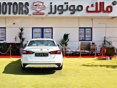 2022 Nissan Altima S 4 Cylinder Engine White Beige