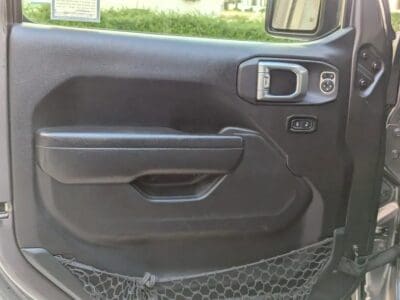 2020 Jeep Wrangler Unlimited Sahara 4X4 IN EXCELLENT CONDITION Grey Black