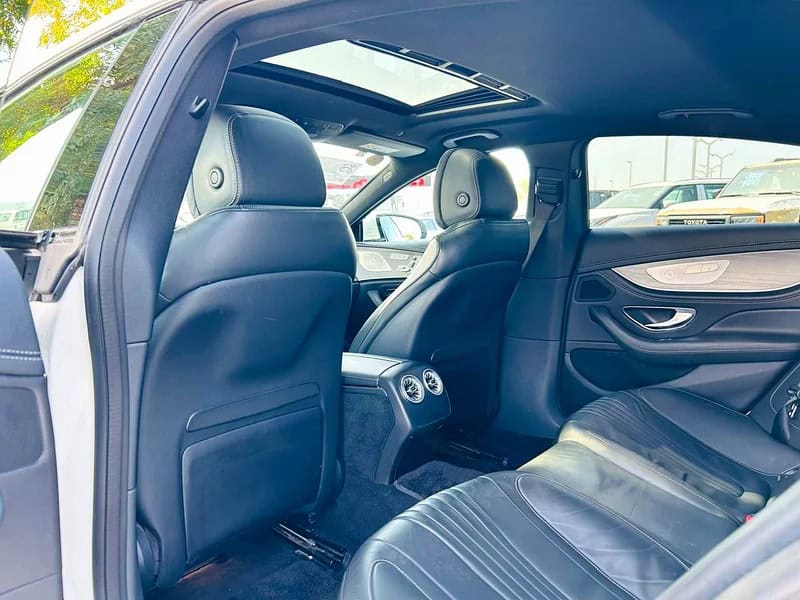 2019 Mercedes-Benz CLS-Class CLS 450 4Matic Neat and Clean Car White Black