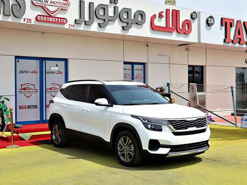 2023 Kia Seltos EX Full Option Neat and Clean Exterior White Black