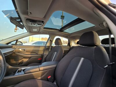 2024 Hyundai Sonata 2.5L Inline-4 Cylinder Engine White Black