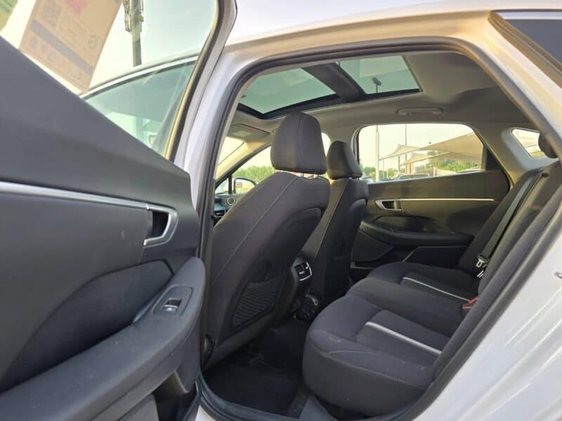 2024 Hyundai Sonata 2.5L Inline-4 Cylinder Engine White Black