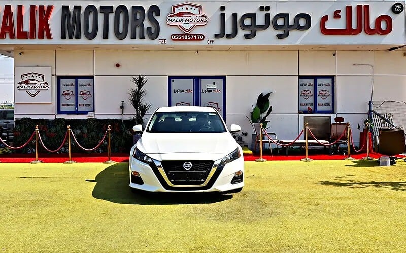 2022 Nissan Altima S 4 Cylinder Engine White Beige