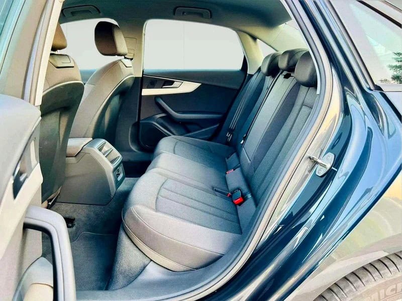 2021 Audi A4 40 TFSI 4 Cylinder Engine SUPER CLEAN CAR Grey Black