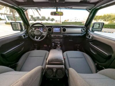 2020 Jeep Wrangler Unlimited Sahara 4X4 IN EXCELLENT CONDITION Grey Black