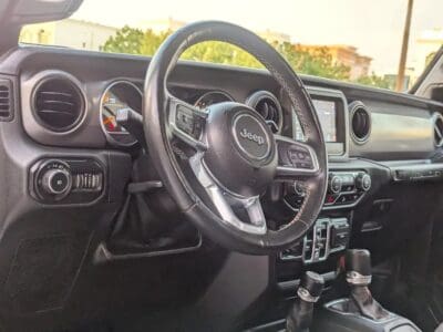 2020 Jeep Wrangler Unlimited Sahara 4X4 IN EXCELLENT CONDITION Grey Black