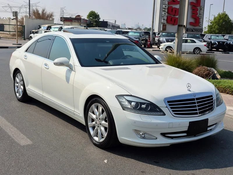 2006 Mercedes-Benz S-Class S 550 in Perfect Condition White Black