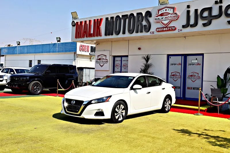 2022 Nissan Altima S 4 Cylinder Engine White Beige