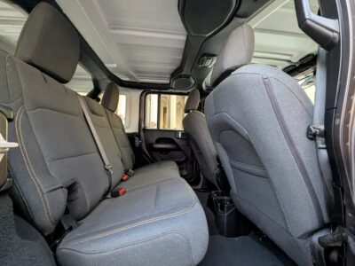 2020 Jeep Wrangler Unlimited Sahara 4X4 IN EXCELLENT CONDITION Grey Black