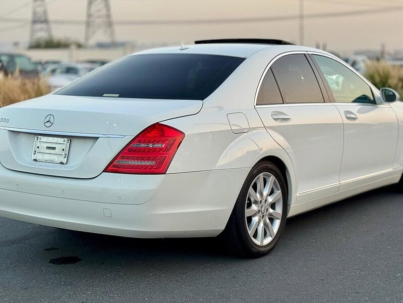 2006 Mercedes-Benz S 350 3.5-liter V6 Engine White Black