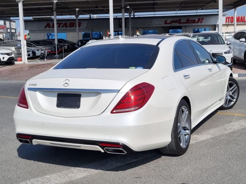 2015 Mercedes-Benz S 550 4.7L twin-turbo V8 Engine White