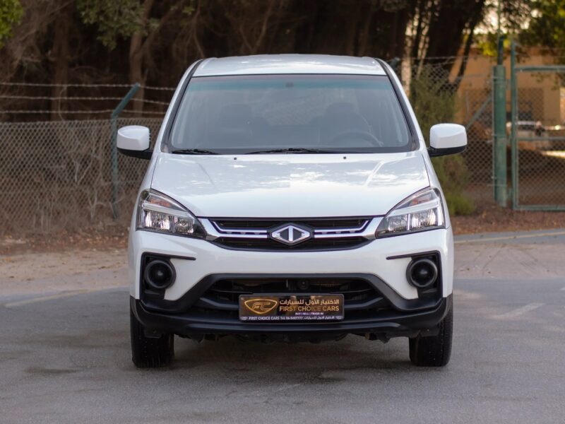 2020 CMC Z7 Standard 4 Cylinder Engine FWD GCC Specs White Black