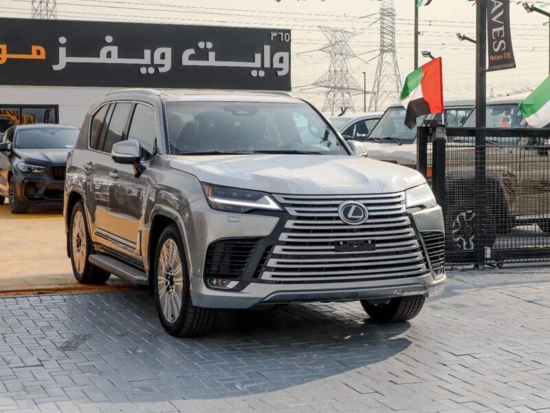 2025 Lexus LX 600 Signature 3.5 litre 6 Cylinder Engine Silver Red