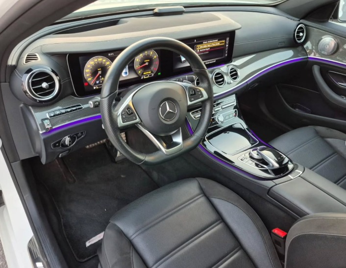 2018 MERCEDES BENZ E43 AMG V6 AUCTION GRADE 4.5/B White Black