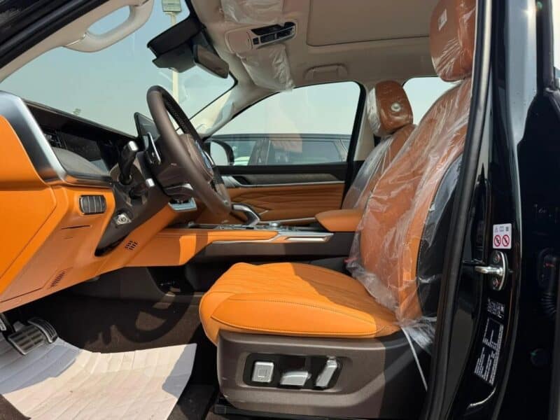 Tank 500 3.0L Petrol V6 4WD 2026 GCC Specs Black Tan