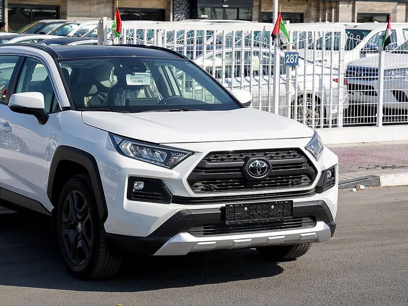 2025 Toyota RAV4 4 Cylinder Engine SUV GCC Specs White Grey