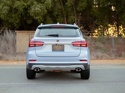 2022 MG RX5 Luxury 1.5 litre 4 Cylinder Engine GCC Specs Silver Brown