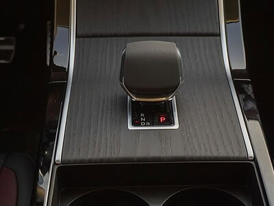 2024 Land Rover Range Rover Evoque P250 DYNAMIC SE White Maroon