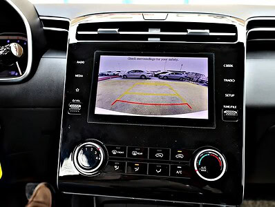 2022 Hyundai Tucson T-GDI Smart 4 Cylinder Engine GCC Specs White Black