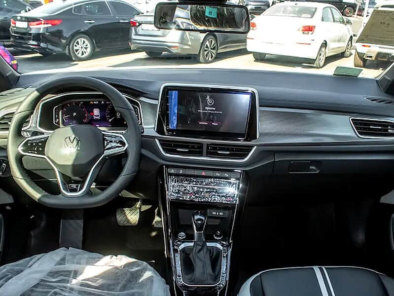 2025 Volkswagen T-Roc R-Line 4 Cylinder Engine Petrol White Black