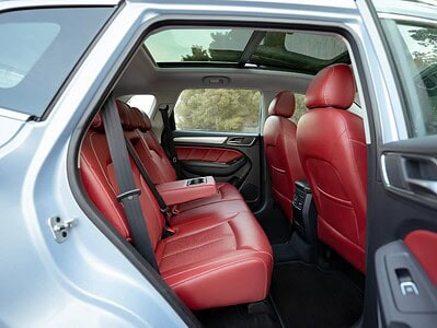 2022 MG RX5 Luxury 1.5 litre 4 Cylinder Engine GCC Specs Silver Brown