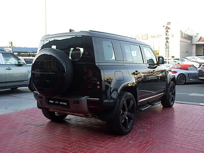 2025 Land Rover Defender 110 X-Dynamic HSE 6 Cylinder Engine Black Tan