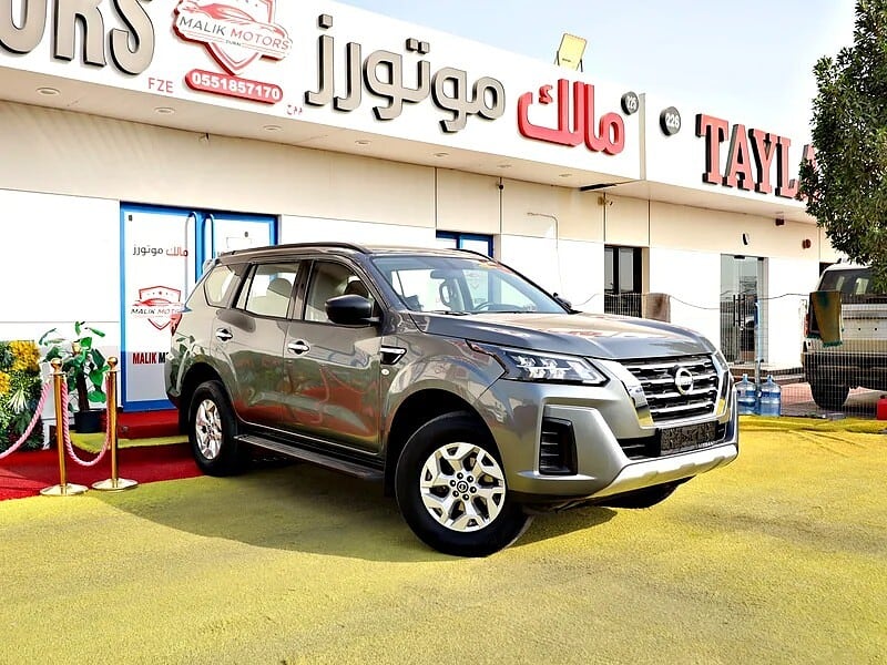 2022 Nissan Xterra SE 4 Cylinder Engine SUV GCC Specs Grey Beige