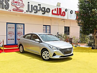 2021 Hyundai Accent GL 4 Cylinder Engine GCC Specs Silver Beige