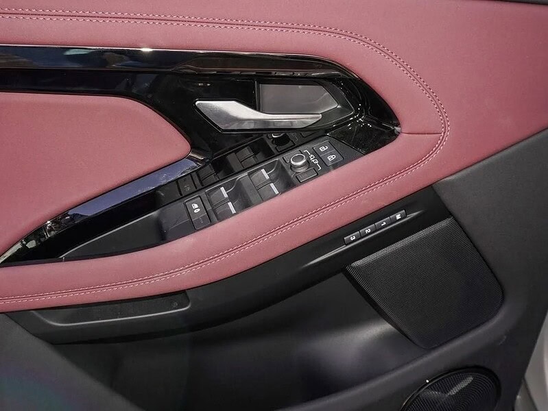 2024 Land Rover Range Rover Evoque P250 DYNAMIC SE Silver Maroon