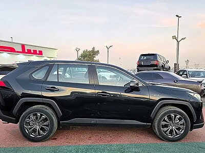 2023 Toyota RAV 4 2.5 litre 4 Cylinder Hybrid 4x2 Full Option Black SUV