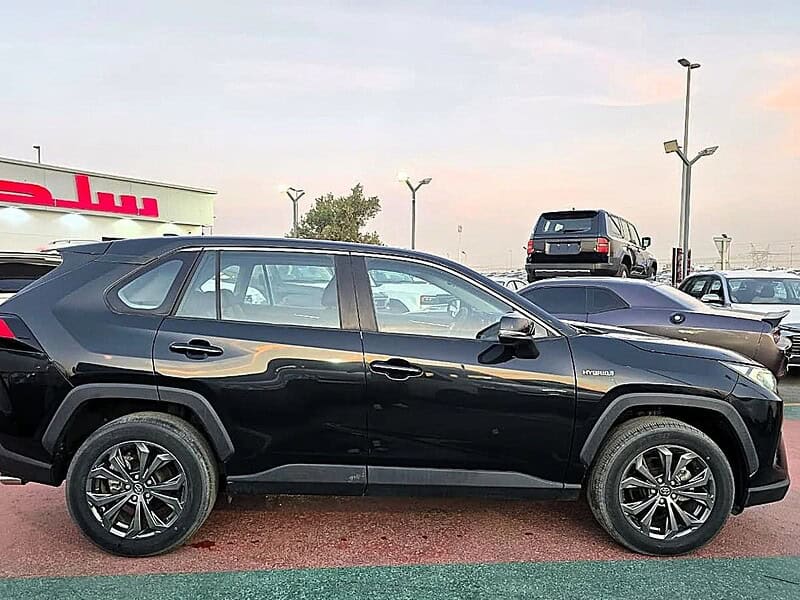 2023 Toyota RAV 4 2.5 litre 4 Cylinder Hybrid 4x2 Full Option Black SUV
