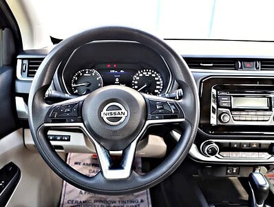 2022 Nissan Xterra SE 4 Cylinder Engine SUV GCC Specs Grey Beige