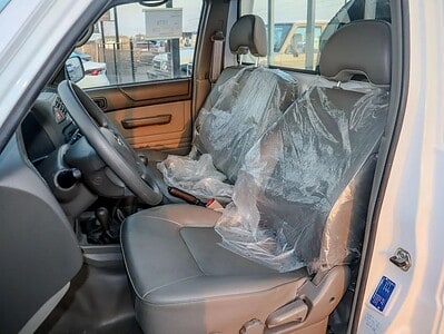 2020 Nissan Patrol Pickup Nissan Patrol 4.8L 6 Cylinder Engine White Grey