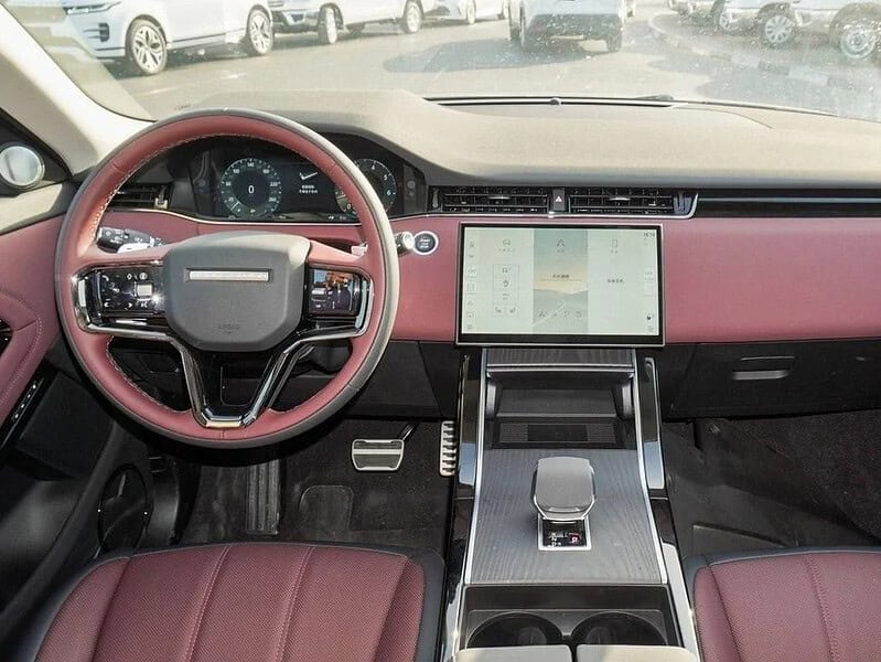 2024 Land Rover Range Rover Evoque P250 DYNAMIC SE Silver Maroon