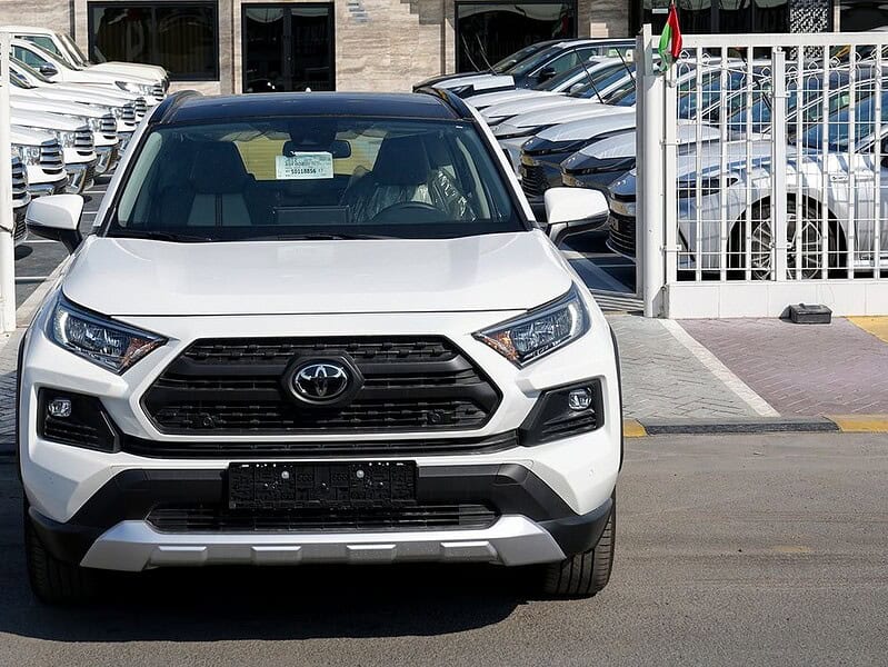 2025 Toyota RAV4 4 Cylinder Engine SUV GCC Specs White Grey