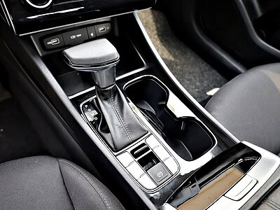 2022 Hyundai Tucson T-GDI Smart 4 Cylinder Engine GCC Specs White Black