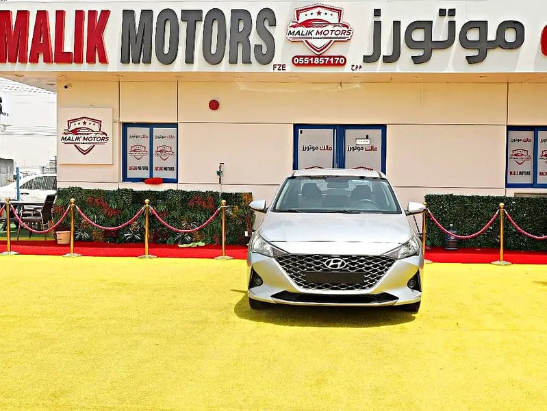 2021 Hyundai Accent GL 4 Cylinder Engine GCC Specs Silver Beige