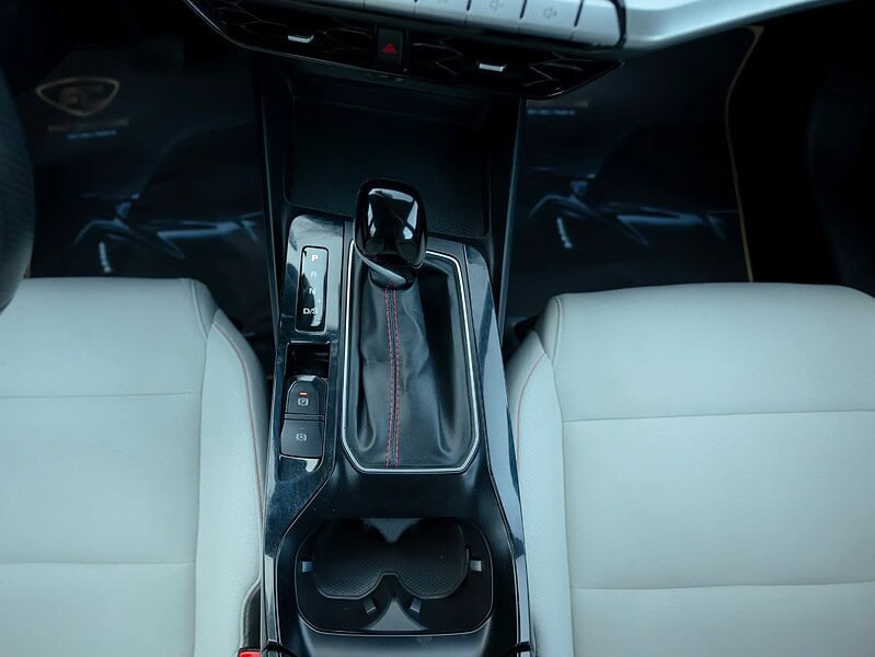 2022 MG GT Comfort 1.5L 4 Cylinder Engine GCC Specs White