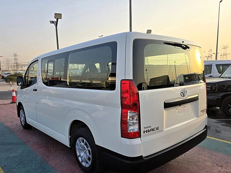 2025 Toyota Hiace Std Roof Newshape 2.8l Diesel MT White Grey