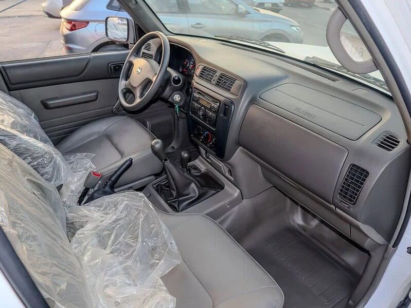 2020 Nissan Patrol Pickup Nissan Patrol 4.8L 6 Cylinder Engine White Grey