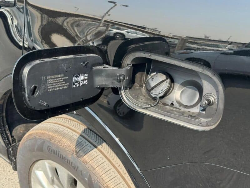 Tank 500 3.0L Petrol V6 4WD 2026 GCC Specs Black Tan